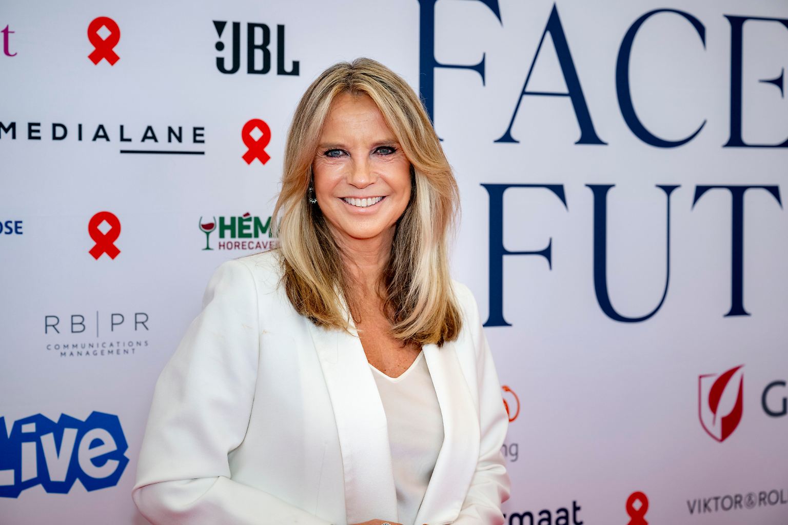 Linda de Mol wird 60. Na und? Das Alter zu verstecken, kommt für die Königin der niederländischen Entertainment-Industrie längst nicht mehr infrage. 