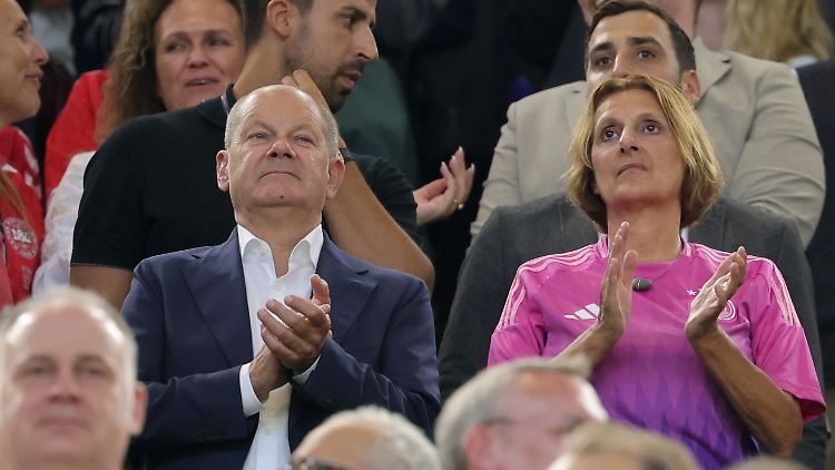 Scholz holt das DFB-Team ins Kanzleramt.