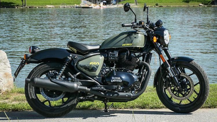 Die Royal Enfield Shotgun 650 gibt es ab 7590 Euro.
