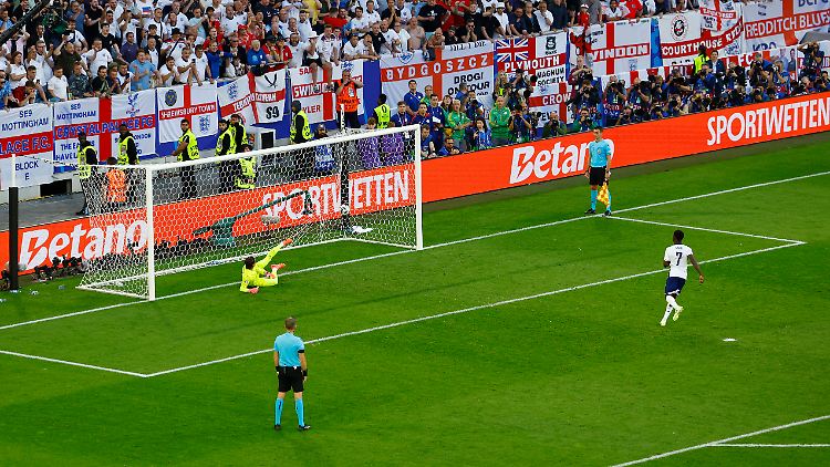 Bukayo Saka gehört zu den Elfmeter-"Experten" der Engländer.