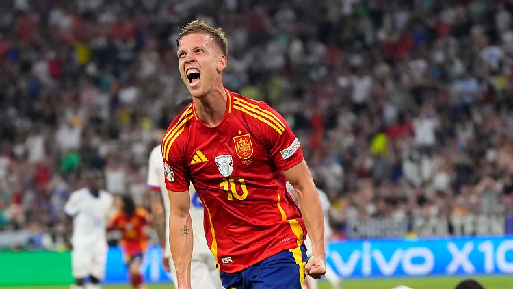 Dani Olmo bleibt weiter Profi bei RB Leipzig.