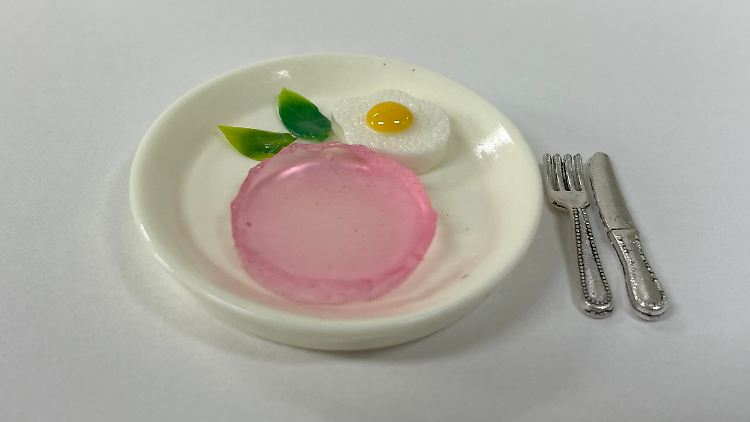 Der Geruch des Laborfleischs soll dem von Rindfleisch beim Braten nahekommen - am Aussehen müsste man noch arbeiten.