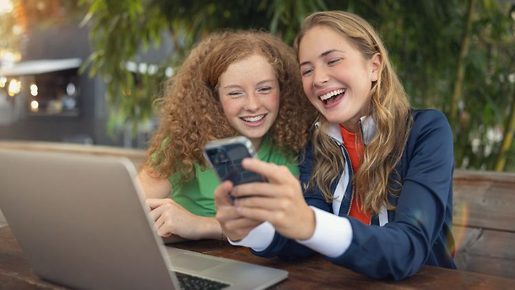 Immer und überall online – mit einem unbegrenzten Datentarif kein Problem.