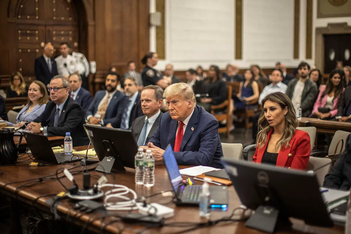 2023-10-03T152113Z-1657555953-RC22L3AMV4IU-RTRMADP-3-USA-TRUMP-NEW-YORK