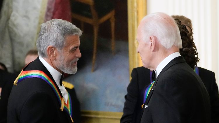 Bei einer gemeinsamen Spendengala sammelte George Clooney im vergangenen Monat noch Geld für Joe Biden ein.