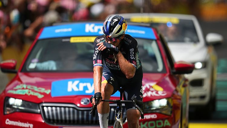 Primoz Roglic ist schwer gezeichnet.