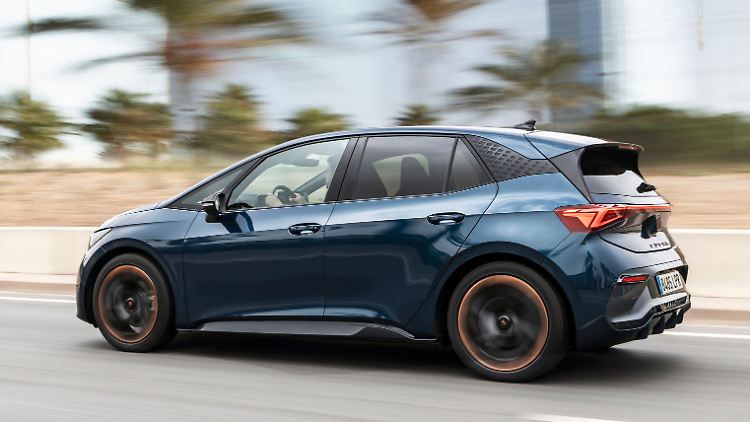 Der Cupra Born hat ordentlich Power und über 400 Kilometer elektrische Reichweite.