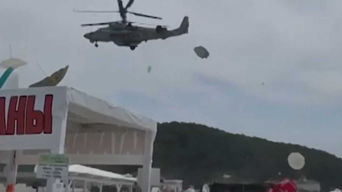 MilitärhelikopterStrand.JPG