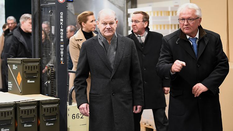 Für Konzernchef Armin Papperger (rechts) gelten offenbar höchste Sicherheitsvorkehrungen.