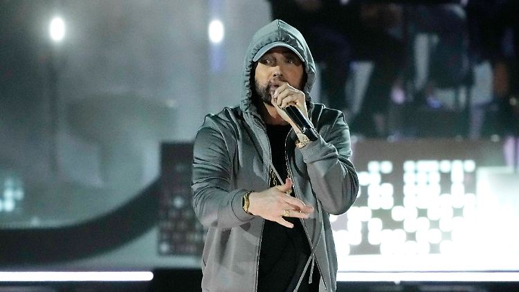 Eminem meldet sich mit einem neuen Album zurück.