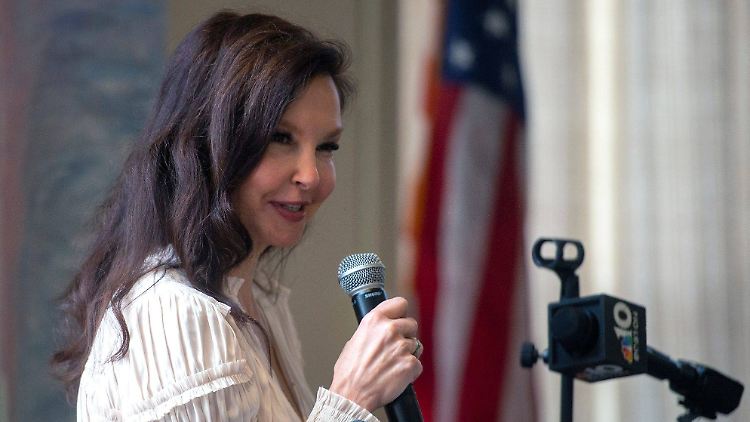 Es falle ihr nicht leicht, schreibt Ashley Judd in einem Meinungsbeitrag für "USA Today". 
