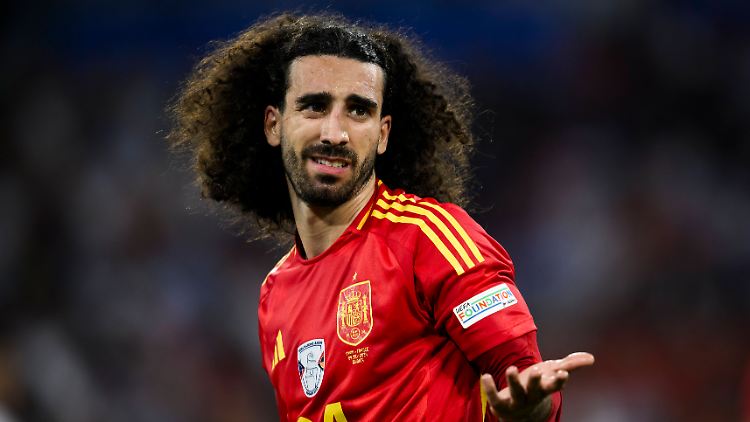 Cucurella können die Pfiffe egal sein - er steht mit Spanien im EM-Finale.