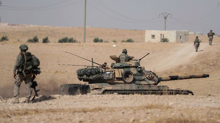 Ein türkischer Panzer in Syrien.
