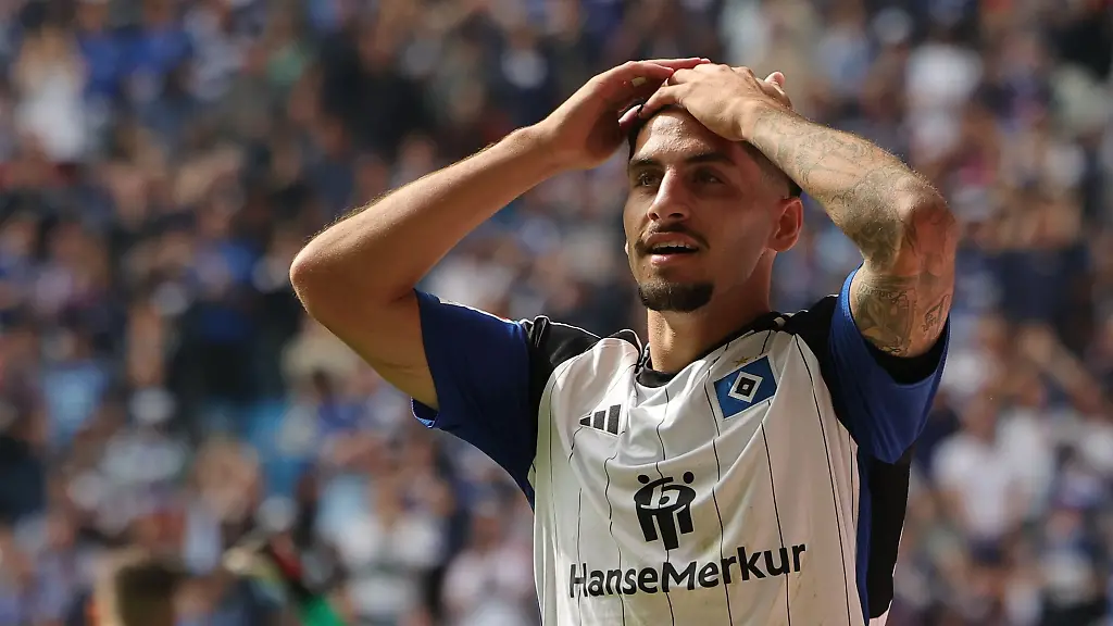 Hamburgs-Ludovit-Reis-reagiert-auf-dem-Platz