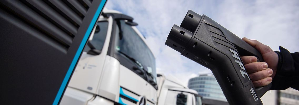 Elektro-Lkw brauchen eine Möglichkeit zu laden.