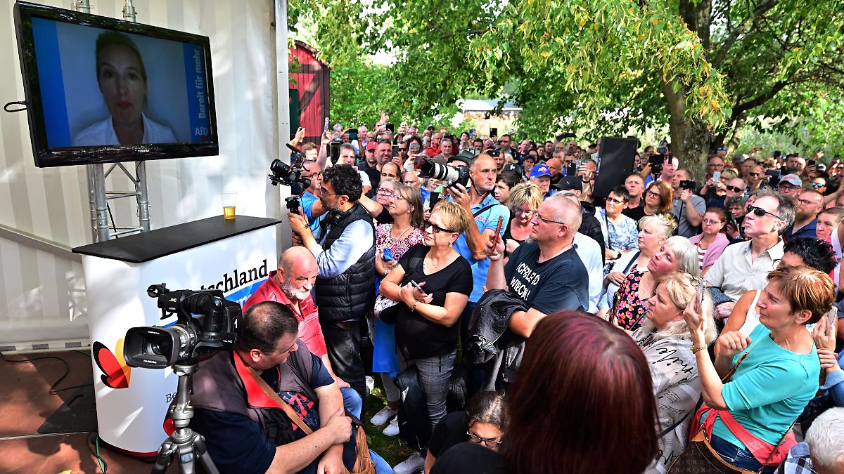 Brought “to a safe place”: Weidel cancels rally because of evidence of ...