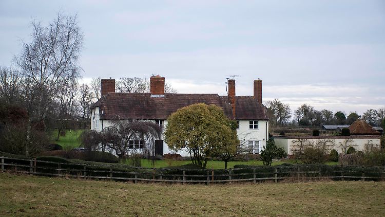 Der Bauernhof in Hertfordshire, auf dem die Leiche laut einem der Täter vergraben wurde. Die Polizei will das Gelände nun erneut durchkämmen. 
