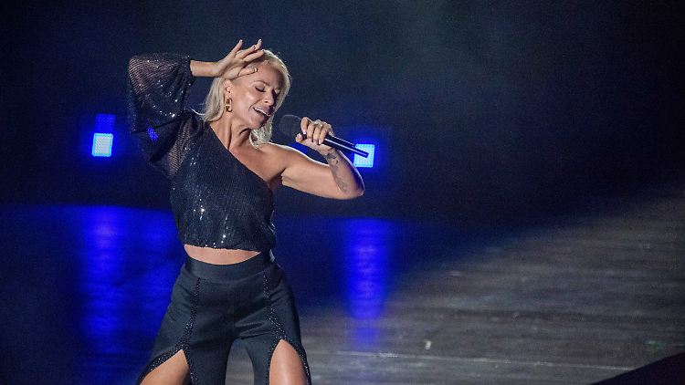 Glücklich mit jüngerem Partner: Sängerin Michelle