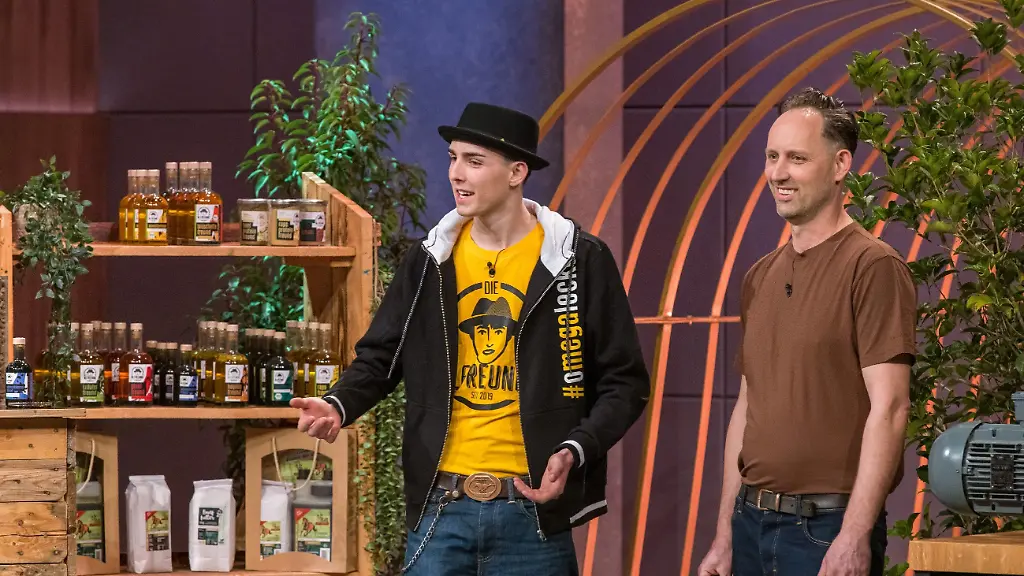 Mit-seinen-16-Jahren-ist-Oelfreunde-Chef-Paul-der-juengste-Oelmueller-Deutschlands-Quelle-RTL-Bernd-Michael-Maurer