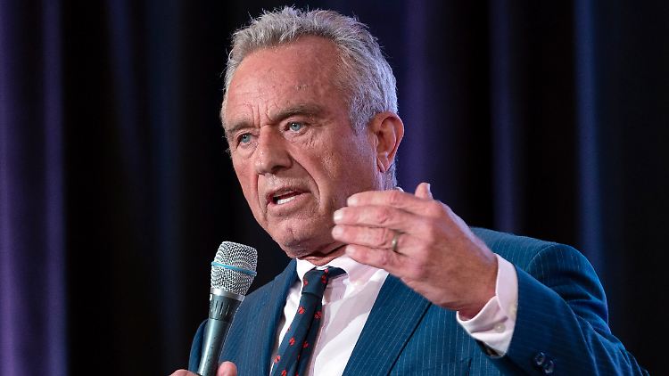 Robert Kennedy Jr. hat gerade in der Corona-Pandemie mit wissenschaftsfeindlichen Aussagen von sich reden gemacht. 