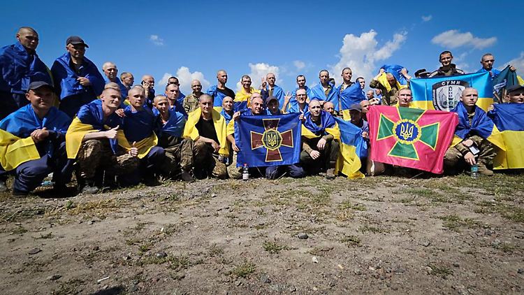 Bei den freigelassenen Ukrainern handelt es sich um Soldaten, Nationalgardisten und Grenzschützer.
