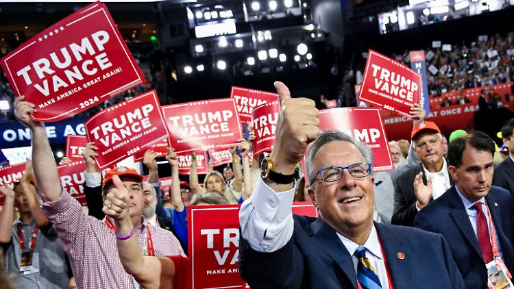 Über vier Tage geht die Krönungsmesse in Milwaukee. Offiziell zum Präsidentschaftskandidaten der Republikaner nominiert wurde Trump bereits am Montag.
