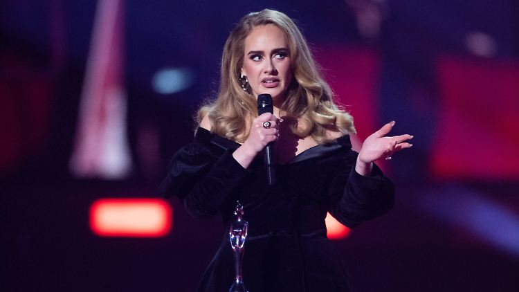 Wer kein Adele-Ticket bekommen hat, darf sich jetzt vielleicht doch noch freuen.