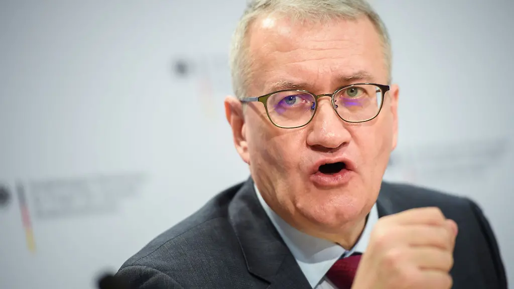 Matthias-Katsch-Sprecher-der-Betroffeneninitiative-Eckiger-Tisch-e-V