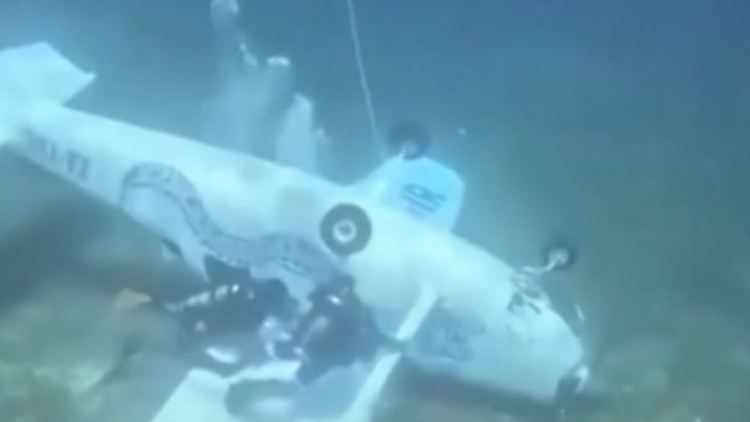 Kleinflugzeug Mexiko.jpg