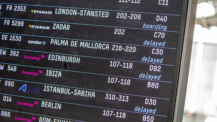 Am Flughafen Köln/Bonn sorgen IT-Probleme für Flugverspätungen.