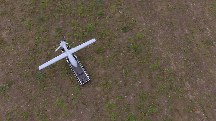 Die Drohne unbekannter Bauart ähnelt dieser seit Langem bei den Russen im Einsatz befindlichen Drohne vom Typ  ZALA 421-20.