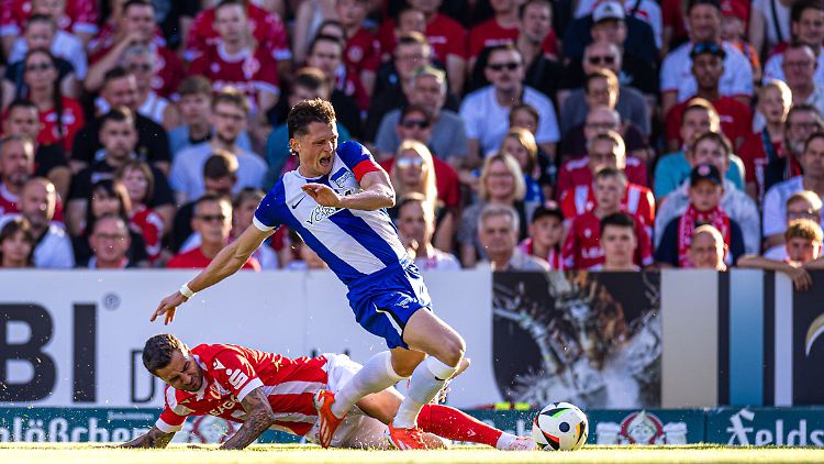 Reese hatte sich beim Foul von Kusic schwer verletzt.