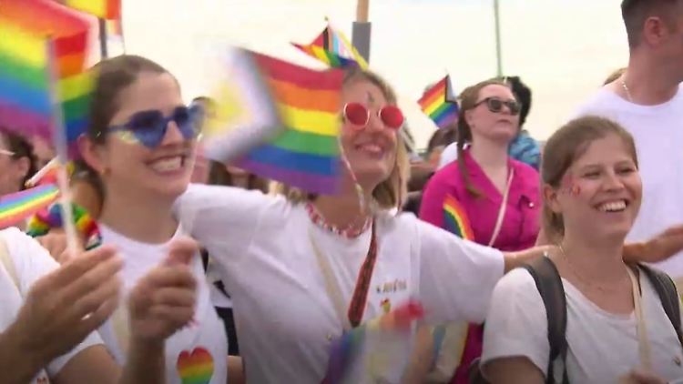 CSD-Parade in Köln.jpg