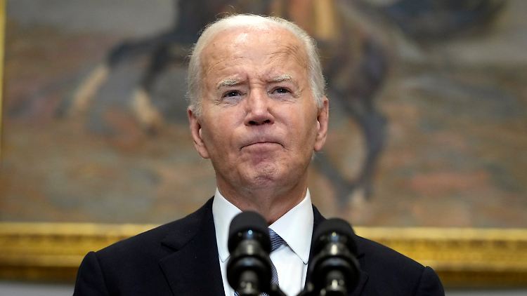 Biden war von immer mehr Unterstützern zum Rückzug gedrängt worden. 