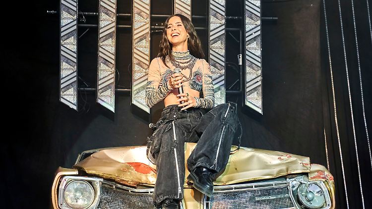 Noch am Samstag trat Lena Meyer-Landrut beim Sommerfestival 2024 in Wolfsburg auf.