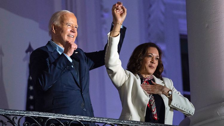 Biden unterstützt Harris' Nominierung.