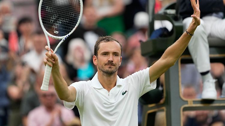 Daniil Medwedew spielt in Paris. Er ist einer von wenigen Russen.