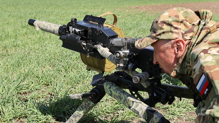 Um mehr Kämpfer in die Ukraine zu schicken, zahlt der russische Staat viel Geld.