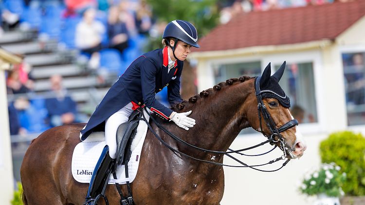 Mit Charlotte Dujardin fällt eine der stärksten Konkurrentinnen für das deutsche Team aus.