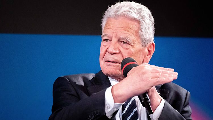 Es sei falsch, alle Wähler der AfD als Nazis zu bezeichnen, sagt Gauck bei Lanz.
