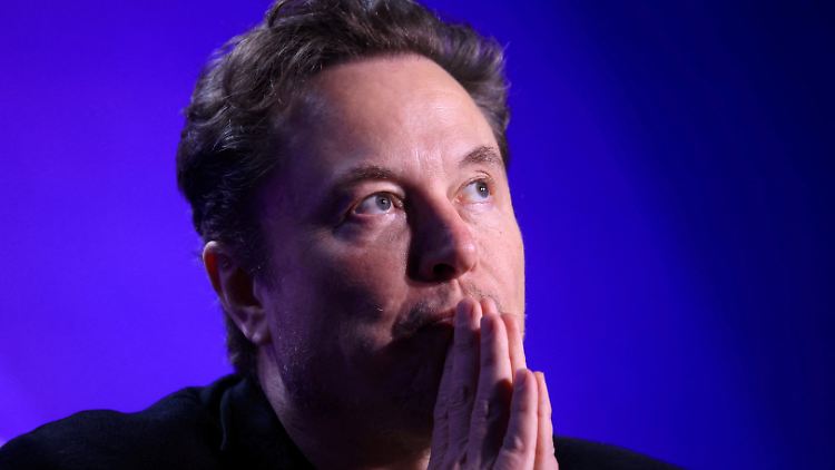 Die Beweise für seine Schummelei liefert Musk selbst.