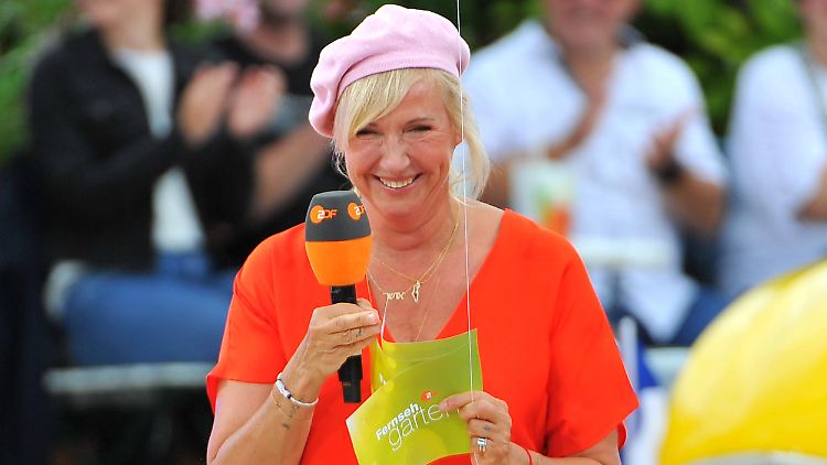 Andrea Kiewels Kettenanhänger sorgt für Furore im "Fernsehgarten".