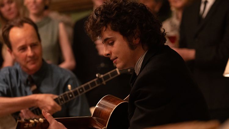 Timothée Chalamet spielt den jungen Bob Dylan.