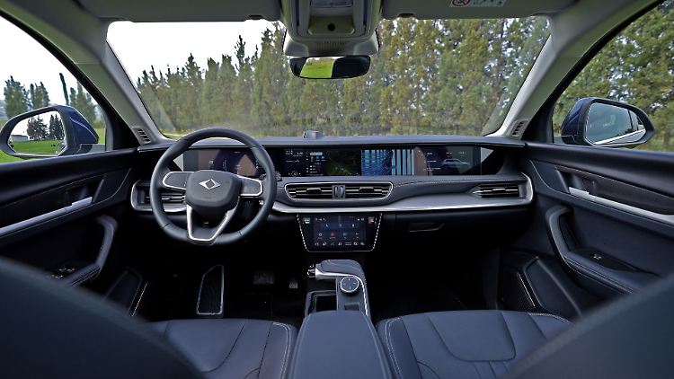 Blick ins Cockpit des Togg T10X. Die digitalen Spielereien darin sind unerreicht.