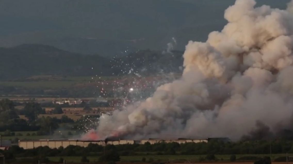 Explosionen Feuerwerk.jpg