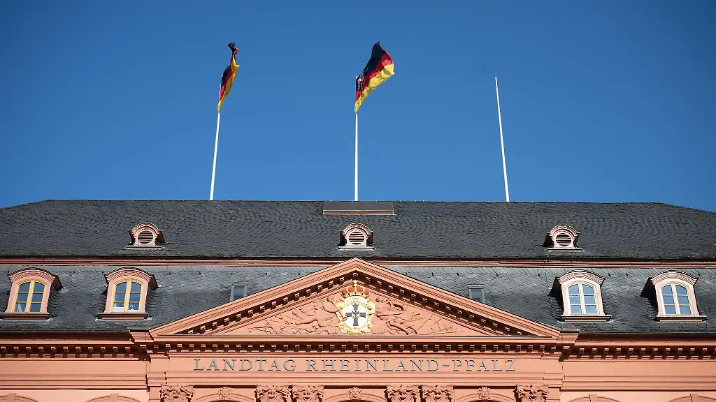 Der-Landtag-von-Rheinland-Pfalz