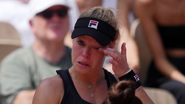 Laura Siegemund kämpft mit den Tränen.