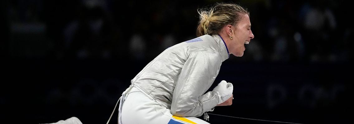Olga Charlan holt die erste Medaille für die Ukraine bei Olympia in Paris.