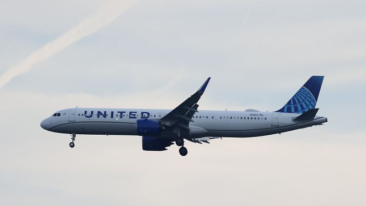 Die United-Airlines-Maschine war auf dem Weg von Houston nach Boston, bevor sie einen ungeplanten Zwischenstopp einlegen musste. (Symbolbild)