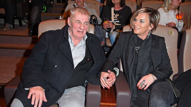 Heinz Hoenig und seine Frau vor seiner Erkrankung.